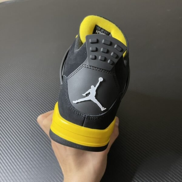 Air Jordan 4 Retro GS Thunder 2023