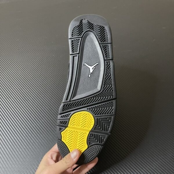 Air Jordan 4 Retro GS Thunder 2023