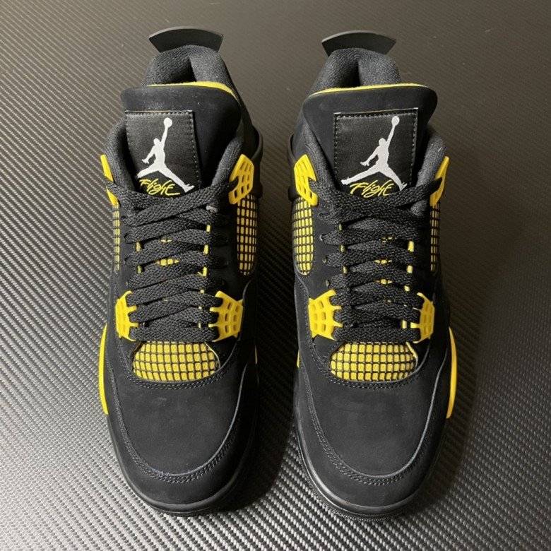 Air Jordan 4 Retro GS Thunder 2023