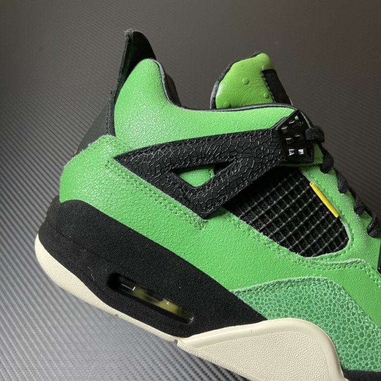 Air Jordan 4 Retro Manila 2020 (UP To Size 16/50.5)