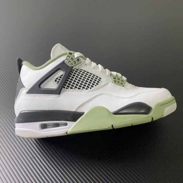 AIR JORDAN 4 RETRO SEAFOAM (W)