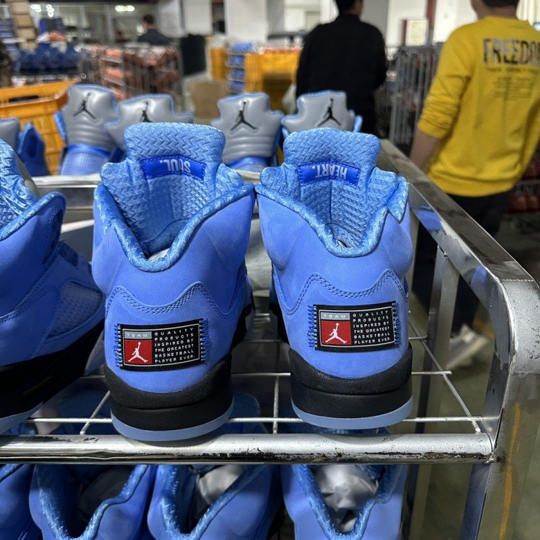 Air Jordan 5 “University Blue” 2023
