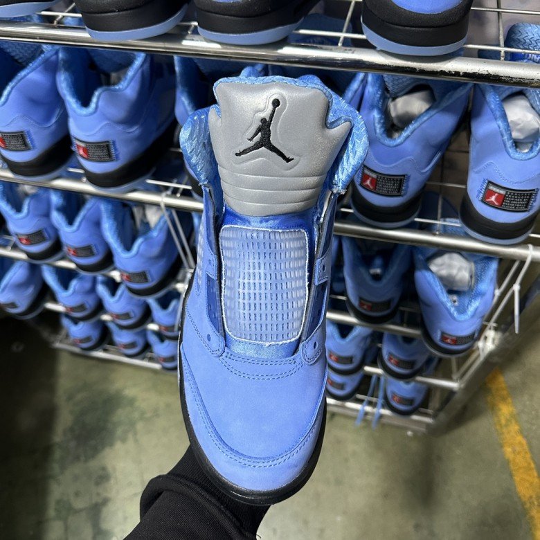 Air Jordan 5 “University Blue” 2023