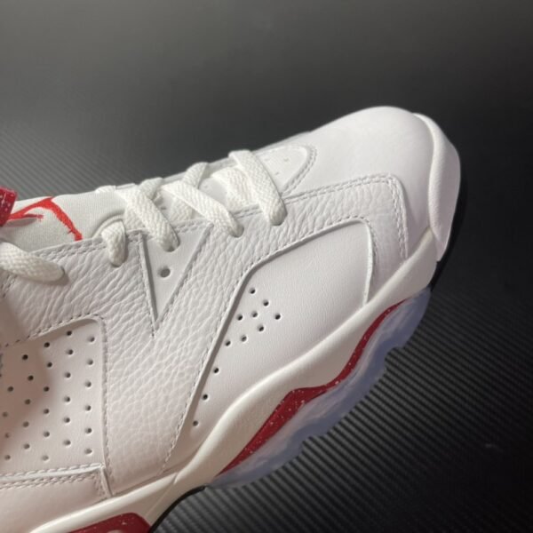 Air Jordan 6 Red Oreo