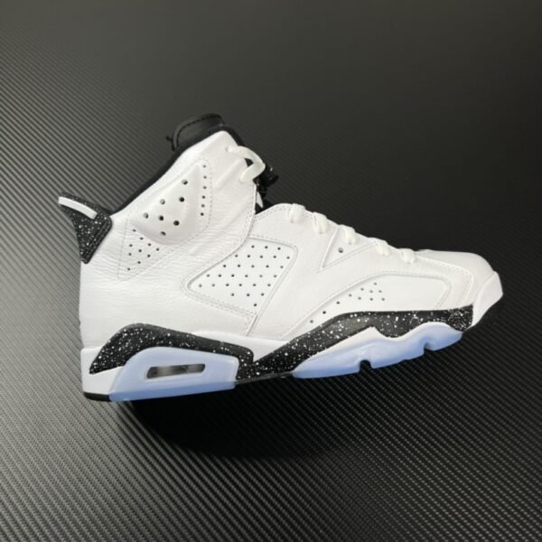 Air Jordan 6 Retro Reverse Oreo 2024
