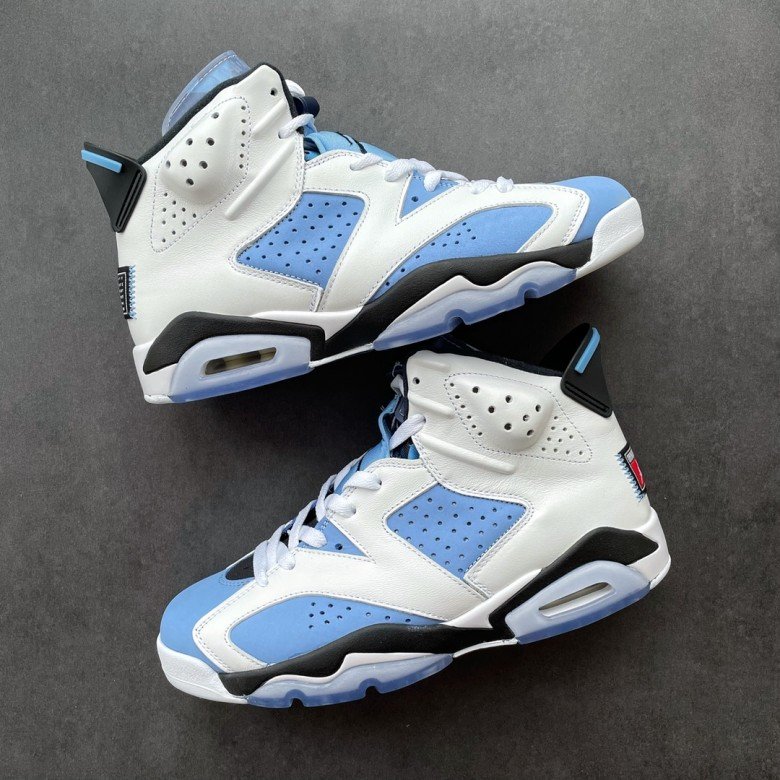 Air Jordan 6 UNC White