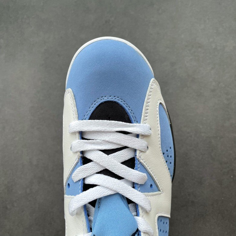 Air Jordan 6 UNC White