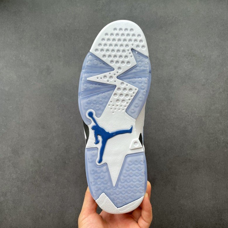 Air Jordan 6 UNC White