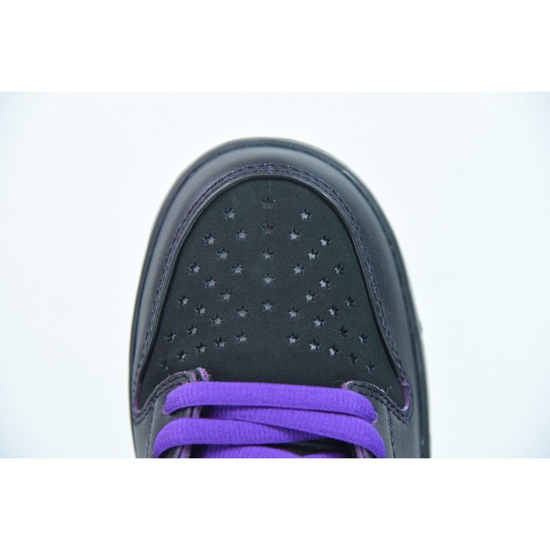 Familia X Nike SB Dunk Low First Avenue