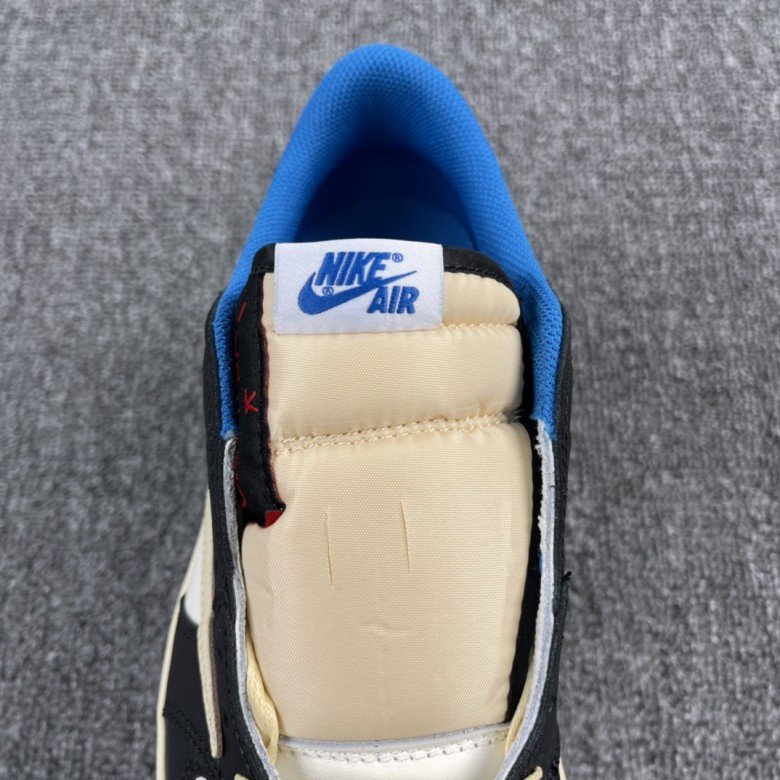 Fragment x Travis Scott x Air Jordan 1 Low