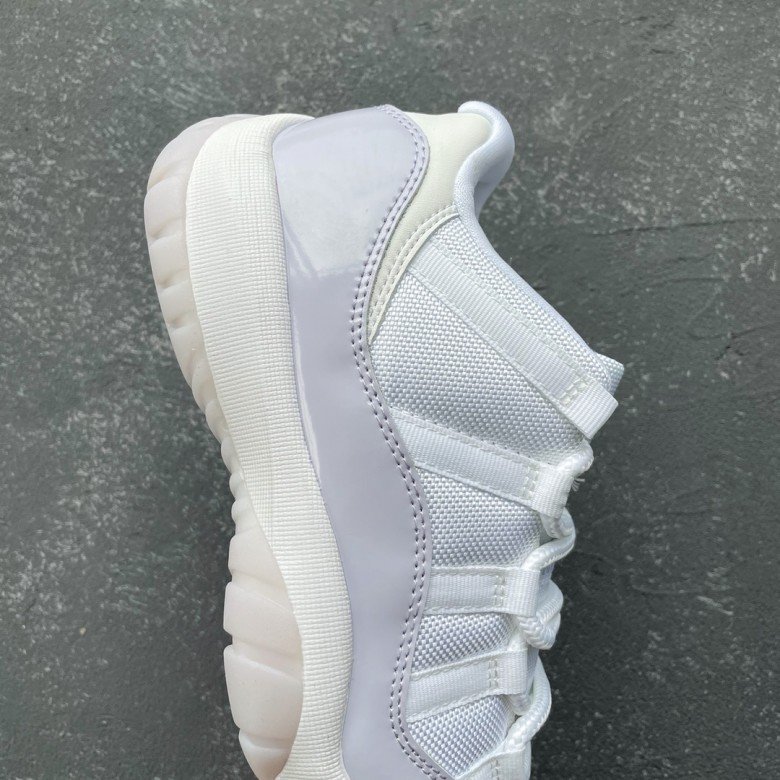 Jordan 11 Retro Low Pure Violet