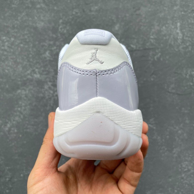 Jordan 11 Retro Low Pure Violet