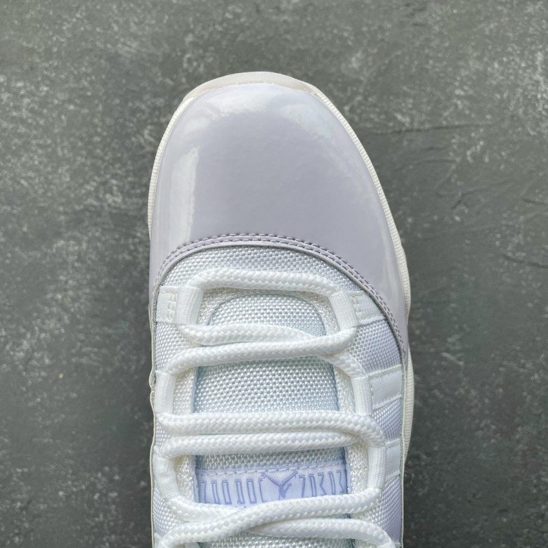 Jordan 11 Retro Low Pure Violet