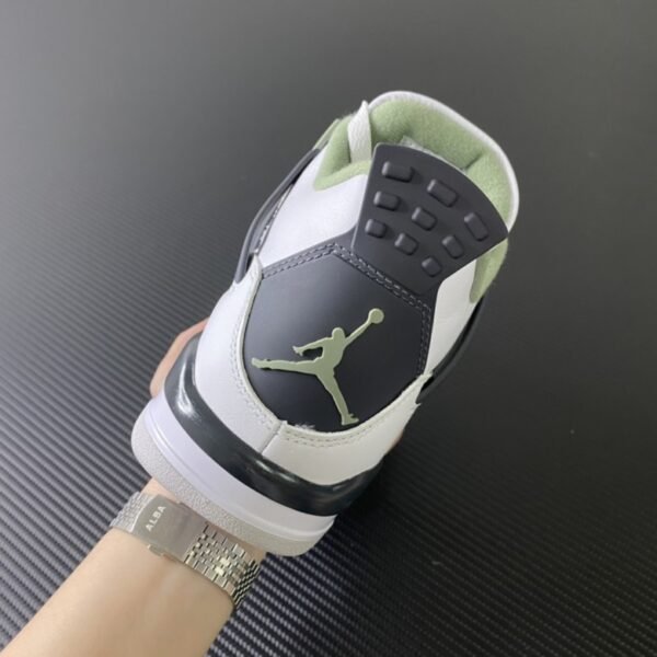 Jordan 4 Retro Seafoam WMs 2023