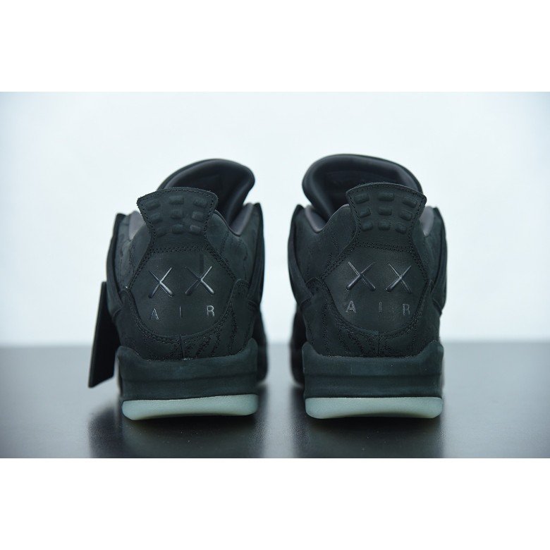 Kaws X Air Jordan 4 Retro Black 2017( Ln5 A1 Batch)