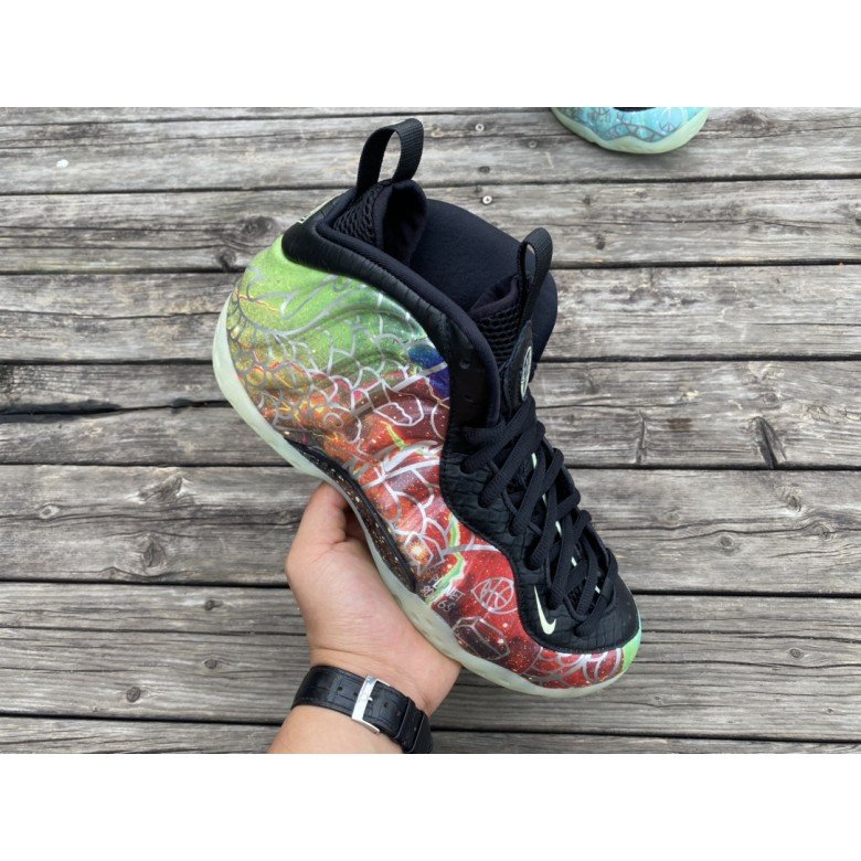 Nike Air Foamposite One Beijing Planet Hoops 2020
