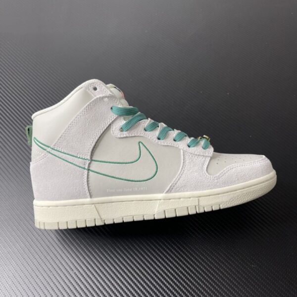 Nike Dunk High First Use Sail