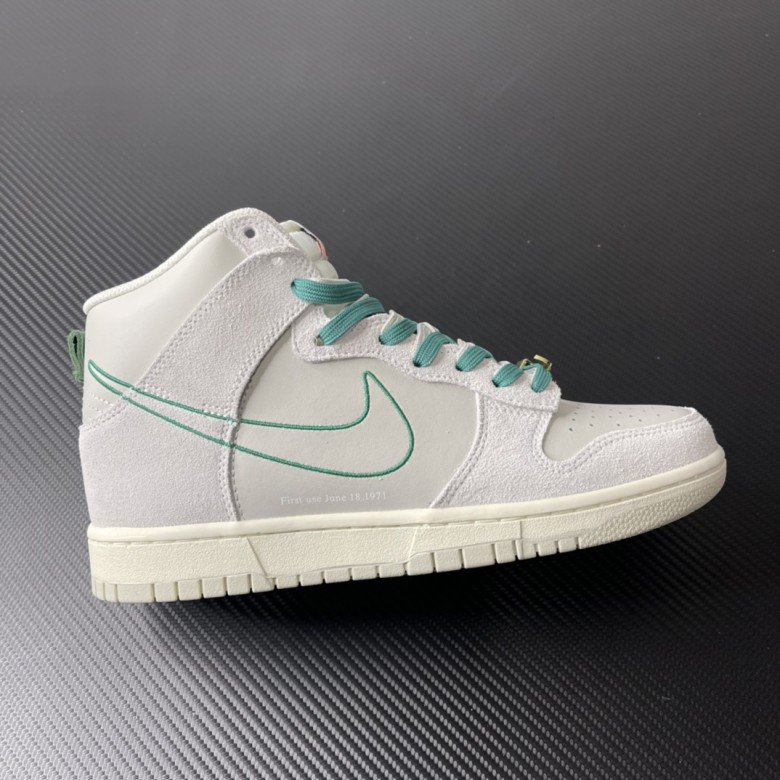 Nike Dunk High First Use Sail