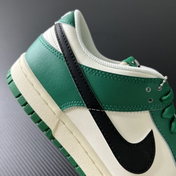 Nike Dunk Lottery 2022