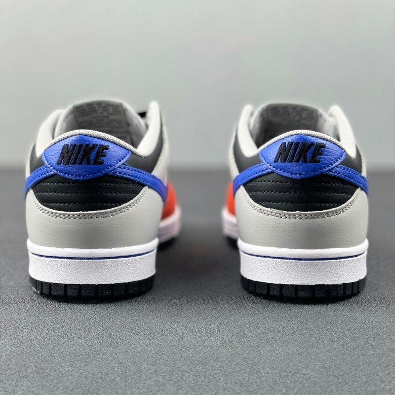 Nike Dunk Low EMB NBA 75th Anniversary Knicks