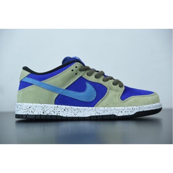 Nike Dunk Low SB ACG Celadon