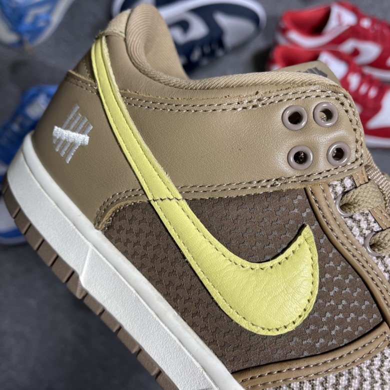 Nike Dunk Low SP UNDEFEATED Canteen Dunk Vs. AF1 Pack