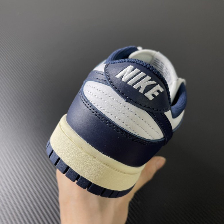 Nike Dunk Low Vintage Navy (W)