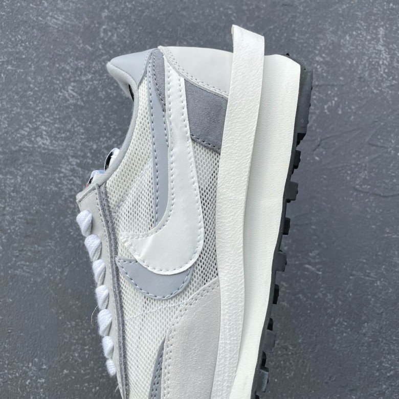 Nike LD Waffle Sacai Summit White