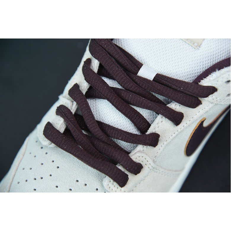 Nike SB Dunk Low Desert Sand Mahogany