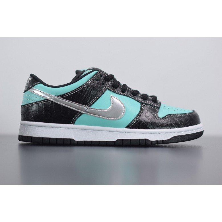 Nike SB Dunk Low Diamond Supply Co. Tiffany