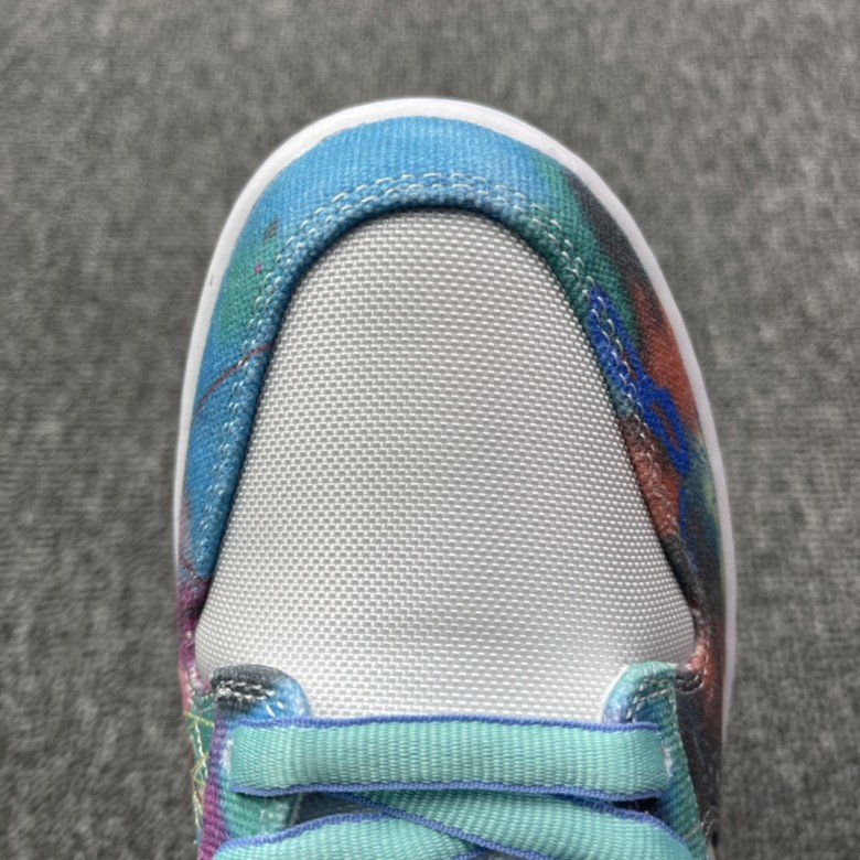 Nike SB Dunk Low Futura Laboratories Bleached Aqua