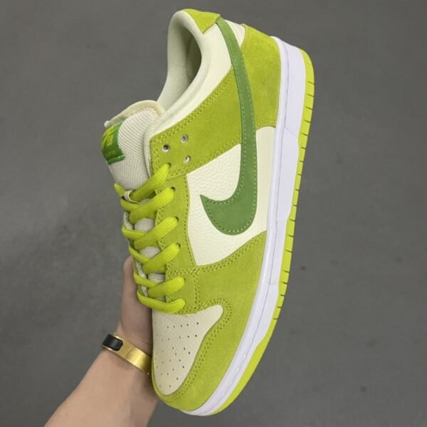 Nike SB Dunk Low Green Apple 2022