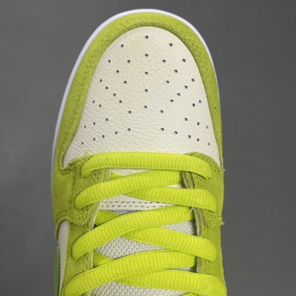 Nike SB Dunk Low Green Apple 2022