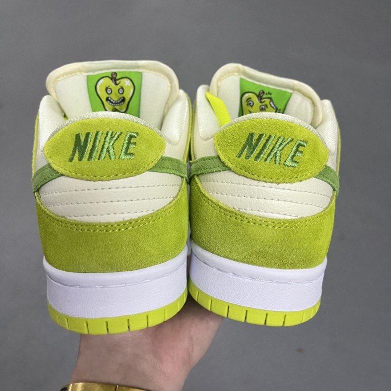 Nike SB Dunk Low Green Apple 2022