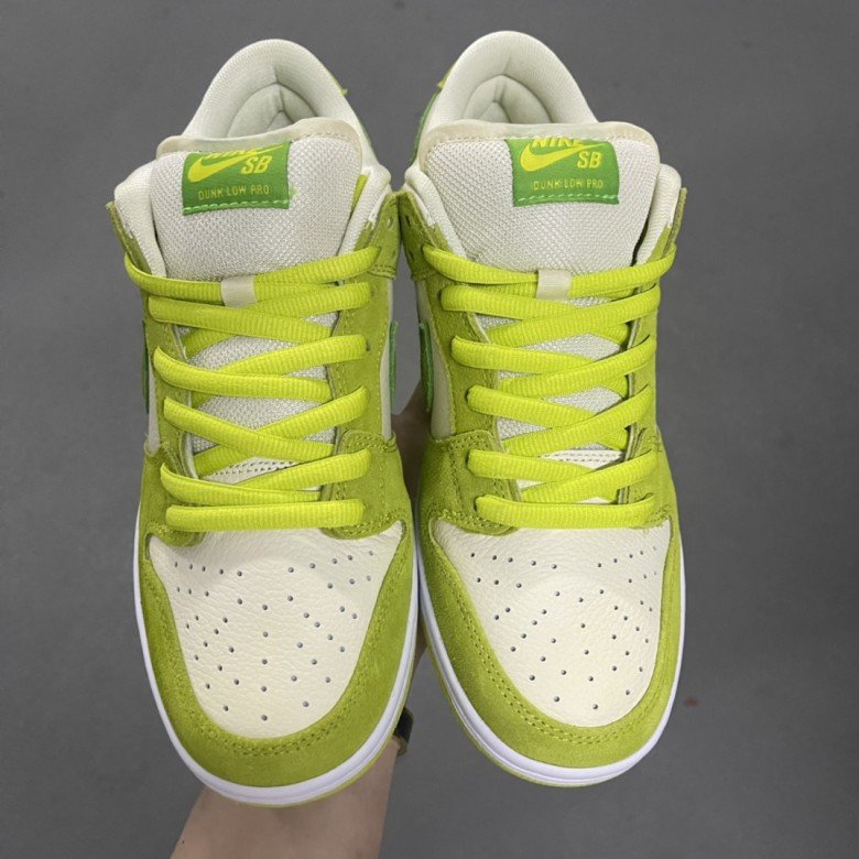 Nike SB Dunk Low Green Apple 2022