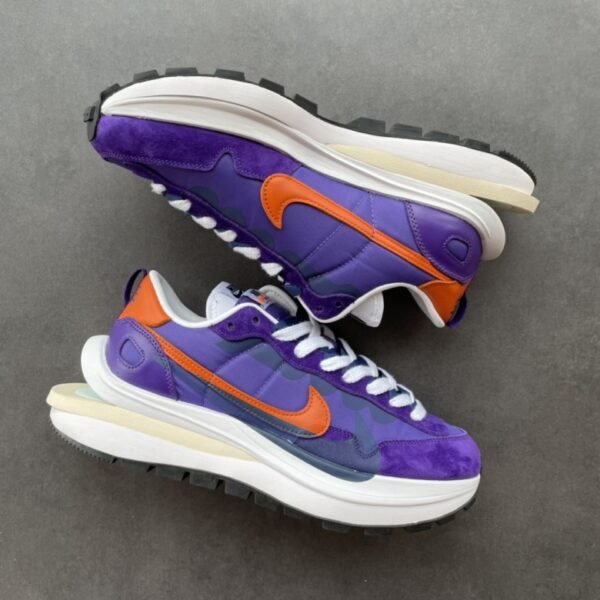Nike Vaporwaffle sacai Dark Iris 2021