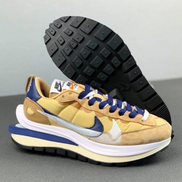 Nike Vaporwaffle sacai Sesame Blue Void 2021