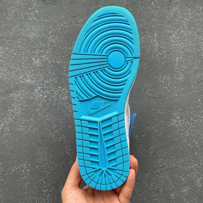 Off white X Air Jordan 1 UNC NRG 2018