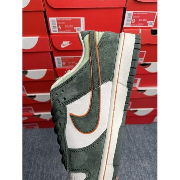 Otomo Katsuhiro X Nike SB Dunk Low Steamboy OST Green Orange