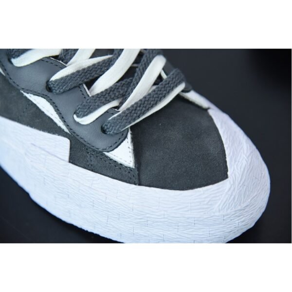 Sacai X Blazer Low Dark Grey 2021