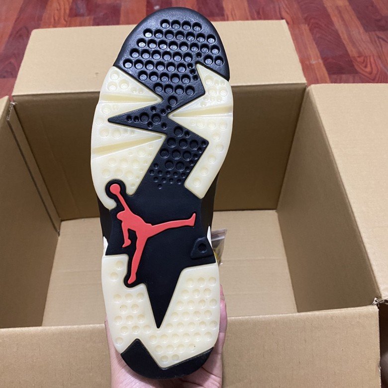 Travis Scott X Air Jordan 6 2019