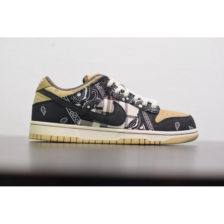 Travis Scott X Nike SB Dunk Low