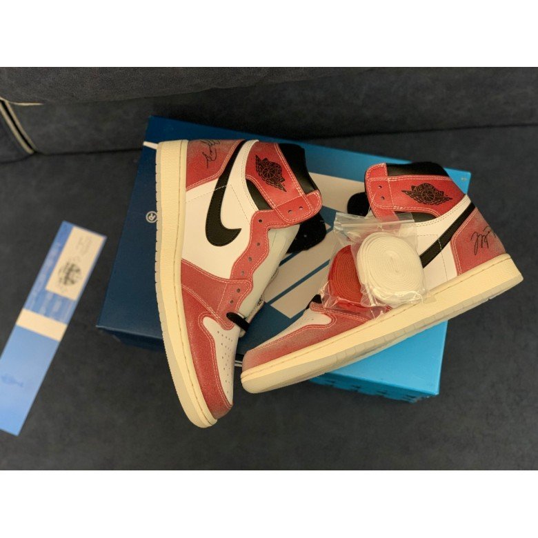 Trophy Room X Air Jordan 1 Retro High OG SP Chicago