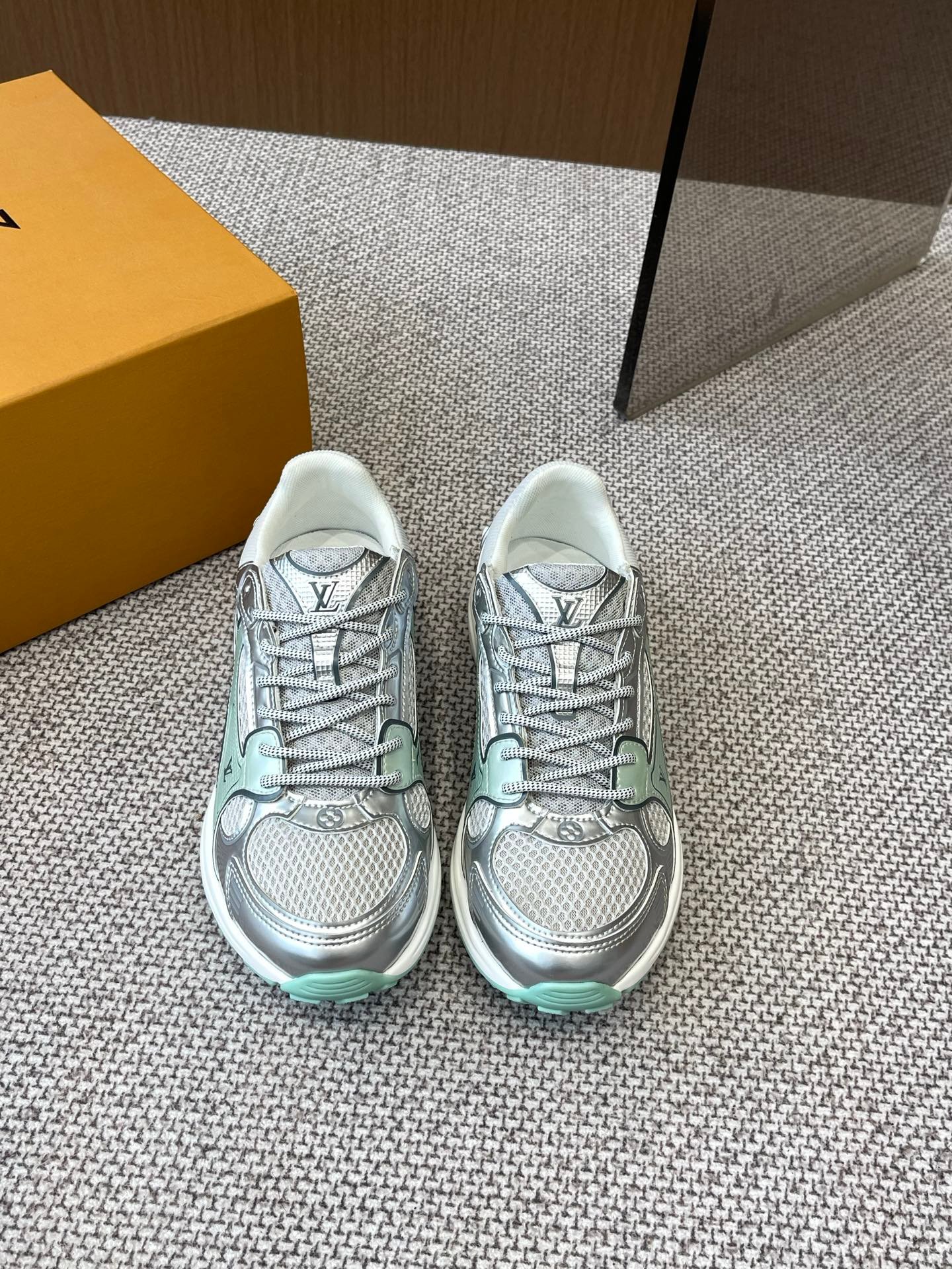 Louis Vuitton Olympia green