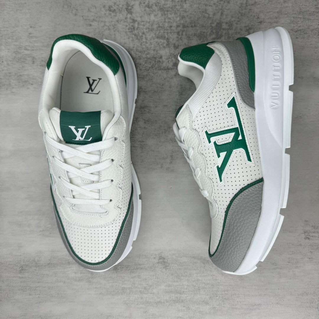 LOUIS VUITTON CALSSIC SNEAKER green