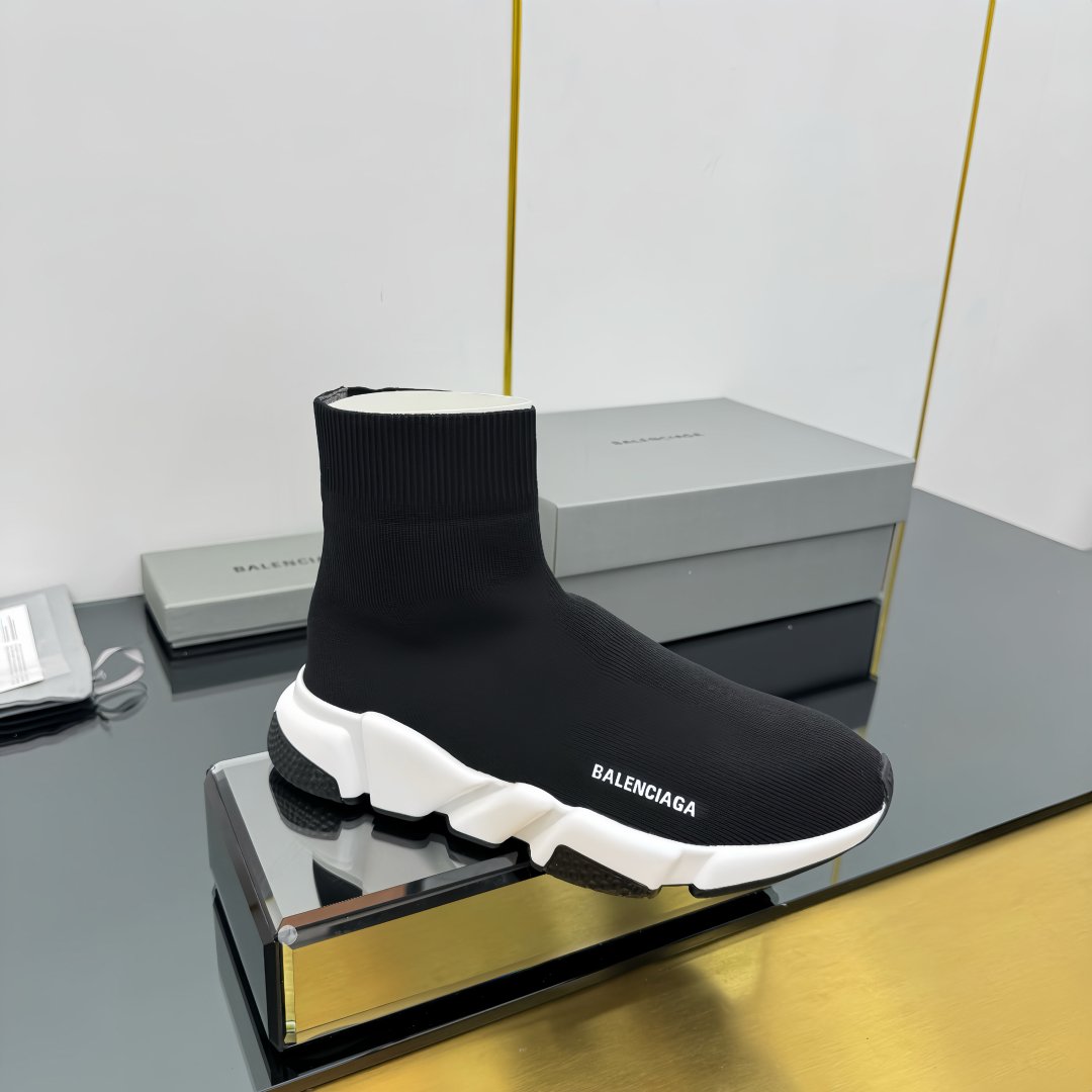 BALENCIAGA Speed 2.0 black