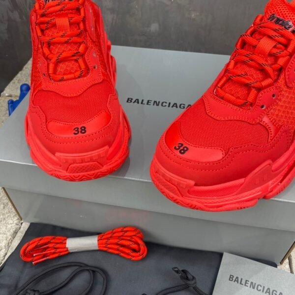 Balenciaga Triple S ear Solo Sneaker