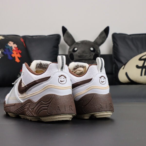 Travis Scott x Nike ZOOM Field JAXX White/Light Chocolate