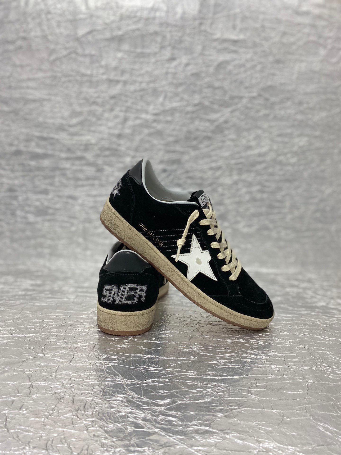 Golden Goose Ball Star black