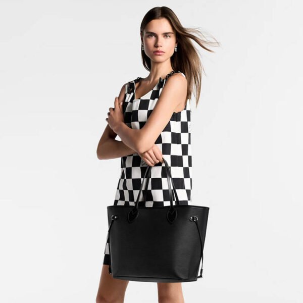 Neverfull MM M11930 Black